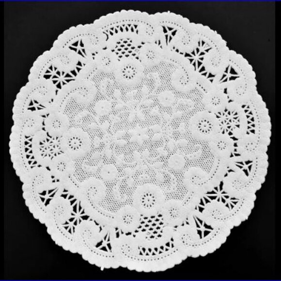 HALLMARK French Lace 6" Doilies - 1 Pkg of 20 - VTG NIP - Picture 1 of 6